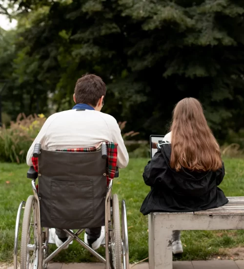 persona con daño cerebral adquirido con su hija